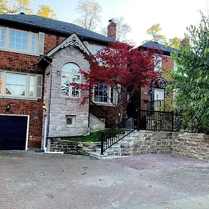Leaside Garden Guest house Toronto