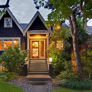 House On Dunbar Bed & Breakfast Vancouver